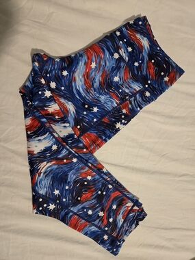 Constantly Varied Gear Patriotic Swirl Leggings - Red, Blue & White